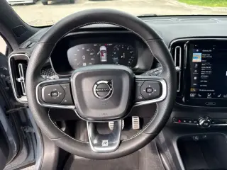 Volvo XC40 2020 T4 R-Design 4dr SUV