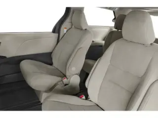 Toyota Sienna 2015 L 7-Pasajeros 4dr Mini-Van