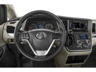 Toyota Sienna 2015 L 7-Pasajeros 4dr Mini-Van