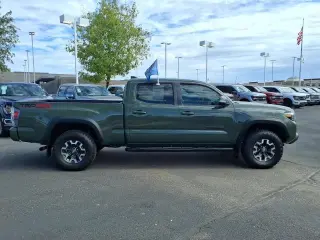 Toyota Tacoma 2022 4x4 TRD Off-Road 4dr Double Cab 6.1 ft LB