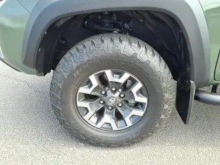 Toyota Tacoma 2022 4x4 TRD Off-Road 4dr Double Cab 6.1 ft LB