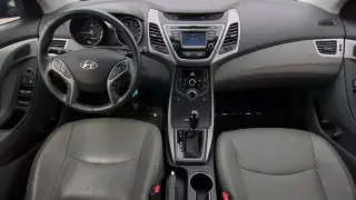 Hyundai ELANTRA 2015 Limited 4dr Sedán