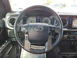 Toyota Tacoma 2017 4x4 TRD Pro 4dr Double Cab 5.0 ft SB 6A