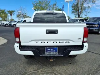 Toyota Tacoma 2017 4x4 TRD Pro 4dr Double Cab 5.0 ft SB 6A