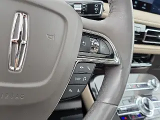 Lincoln Nautilus 2022 AWD Reserve 4dr SUV