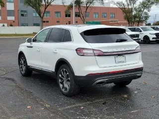 Lincoln Nautilus 2022 AWD Reserve 4dr SUV