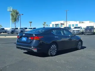 Nissan Altima 2025 2.5 SV 4dr Sedán
