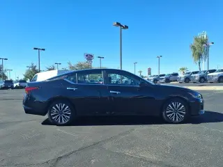 Nissan Altima 2025 2.5 SV 4dr Sedán
