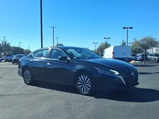 Nissan Altima 2025 2.5 SV 4dr Sedán