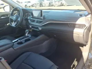 Nissan Altima 2025 2.5 SV 4dr Sedán