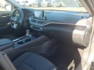 Nissan Altima 2025 2.5 SV 4dr Sedán