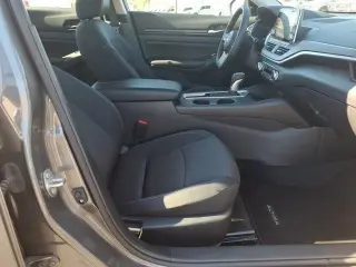 Nissan Altima 2025 2.5 SV 4dr Sedán