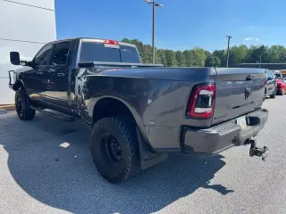 Ram 3500 2022 4x4 Big Horn 4dr Crew Cab 8 ft. LB DRW Pickup