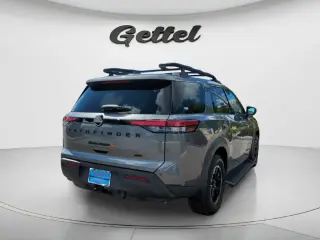 Nissan Pathfinder 2024 AWD Rock Creek 4dr SUV