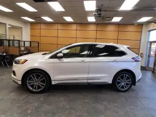 Ford Edge 2019 AWD Titanium 4dr Crossover