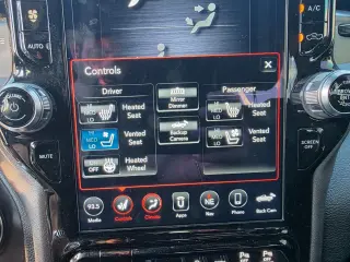 2021 RAM 1500 Laramie Crew Cab SWB 4WD