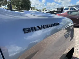 Chevrolet Silverado 1500 2021 4x2 Custom 4dr Crew Cab 5.8 ft. SB