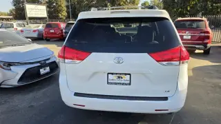 2011 Toyota Sienna