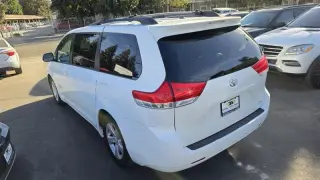 2011 Toyota Sienna