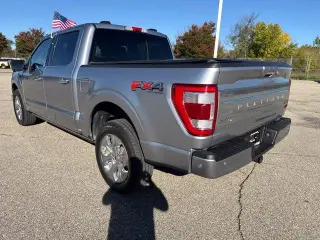Ford F-150 2022 4x4 Platino 4dr SuperCrew 5.5 ft. SB