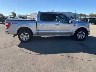 Ford F-150 2022 4x4 Platino 4dr SuperCrew 5.5 ft. SB