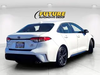 Toyota Corolla Hybrid 2025 SE 4dr Sedan