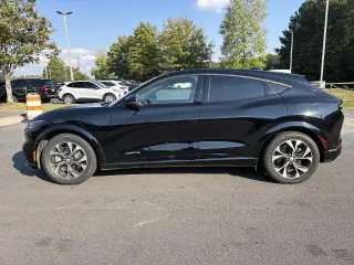 Ford Mustang Mach-E 2023 AWD Premium 4dr SUV