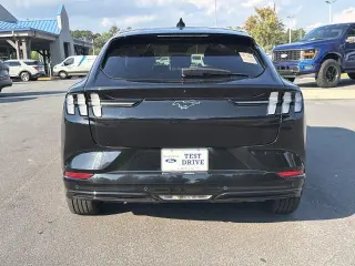 Ford Mustang Mach-E 2023 AWD Premium 4dr SUV