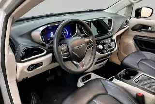 Chrysler Pacifica Híbrido enchufable 2024 Select 4dr Mini-Van