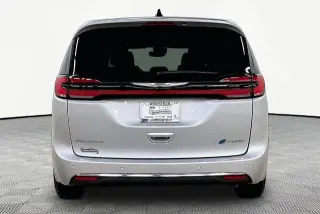 Chrysler Pacifica Híbrido enchufable 2024 Select 4dr Mini-Van