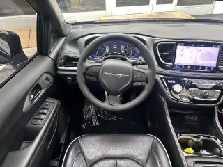 Chrysler Pacifica 2025 Limited 4dr Mini-Van
