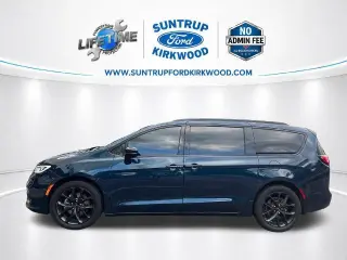 Chrysler Pacifica 2025 Limited 4dr Mini-Van