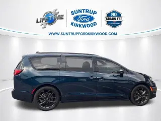 Chrysler Pacifica 2025 Limited 4dr Mini-Van