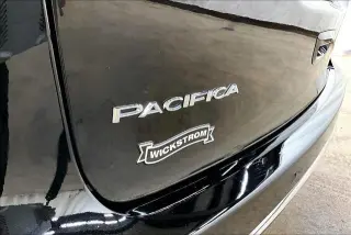 Chrysler Pacifica 2025 Select 4dr Mini-Van