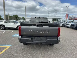 Toyota Tundra 2024 4x4 SR5 4dr Double Cab Pickup SB
