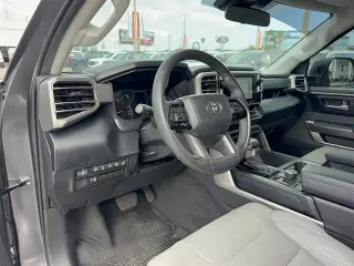Toyota Tundra 2024 4x4 SR5 4dr Double Cab Pickup SB