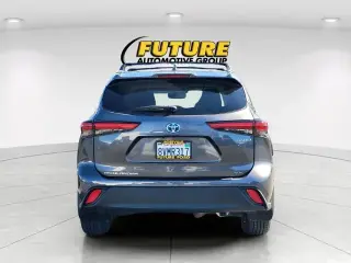 Toyota Highlander Hybrid 2021 AWD XLE 4dr SUV