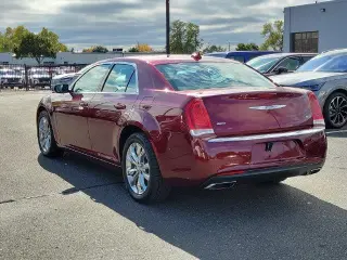 Chrysler 300 2016 AWD Limited 4dr Sedán