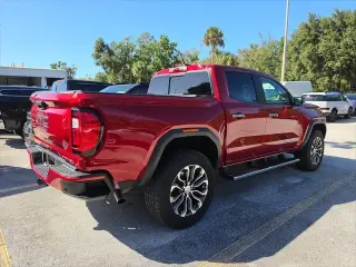 GMC Canyon 2023 4x4 Denali 4dr Crew Cab 5 ft. SB