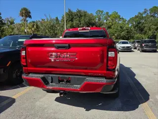 GMC Canyon 2023 4x4 Denali 4dr Crew Cab 5 ft. SB