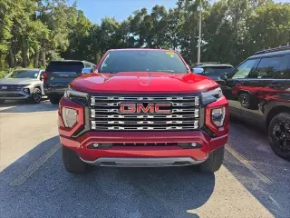 GMC Canyon 2023 4x4 Denali 4dr Crew Cab 5 ft. SB