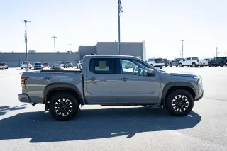 Nissan Frontier 2024 4x4 PRO-4X 4 puertas Cabina amplia 5 pies SB