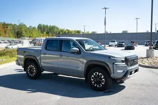 Nissan Frontier 2024 4x4 PRO-4X 4 puertas Cabina amplia 5 pies SB