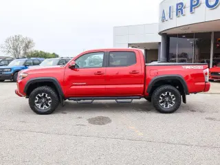Toyota Tacoma 2022 4x4 TRD Sport 4dr Double Cab 5.0 ft SB 6A