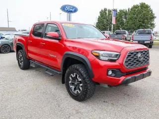 Toyota Tacoma 2022 4x4 TRD Sport 4dr Double Cab 5.0 ft SB 6A