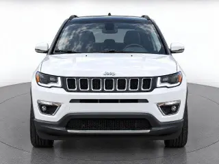 Jeep Compass 2017 4x4 Limited 4dr SUV (lanzamiento a mitad de año)