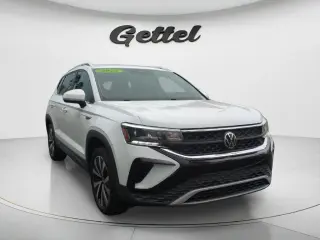 Volkswagen Taos 2022 SE 4dr SUV