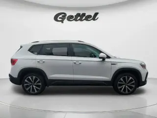 Volkswagen Taos 2022 SE 4dr SUV
