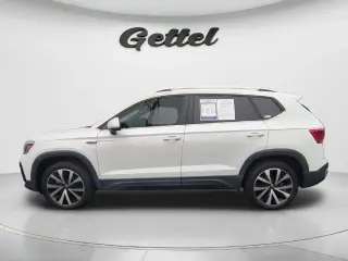 Volkswagen Taos 2022 SE 4dr SUV