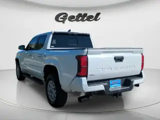 Toyota Tacoma 2024 4x2 SR5 4pt Cabina Doble 5.0 ft SB
